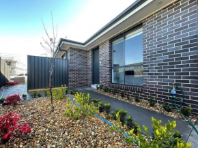 Comfy 1 bedroom Studio Catherine Field, Narellan